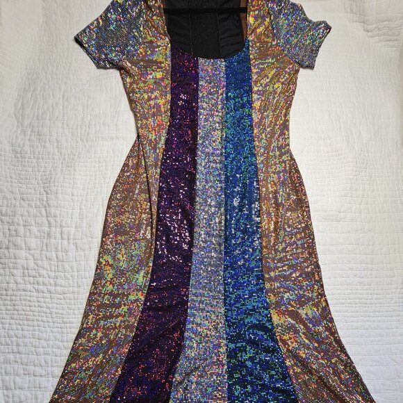 The Curve Multicolored Sequin Midi Dress - Picture 5 of 5